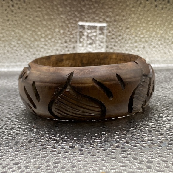 Vintage Wooden Hand Carved Bangle - Picture 2 of 5